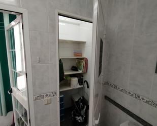 Bathroom of Flat to rent in  Córdoba Capital  with Air Conditioner, Heating and Furnished