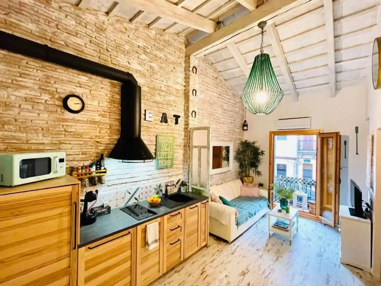 Study for rent in Calle Escalante, El Cabanyal - El Canyamelar