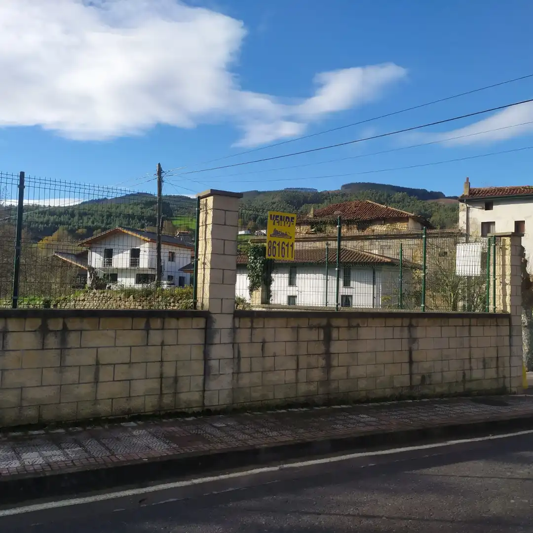 Terreni e lotti in vendita a CA-250