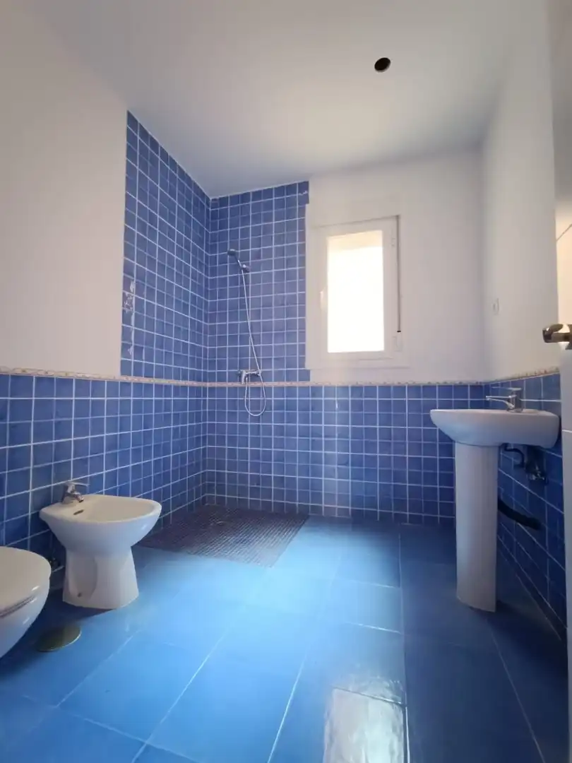 Badezimmer von Einfamilien-Reihenhaus zum Verkauf in Talavera de la Reina mit Abstellraum