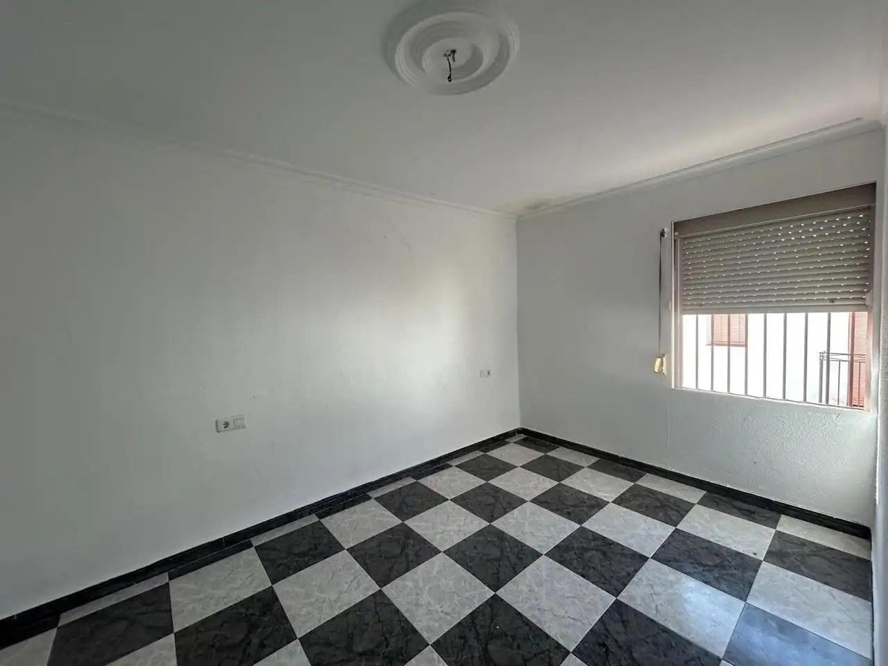 Bedroom of Houses for sale in Utrera