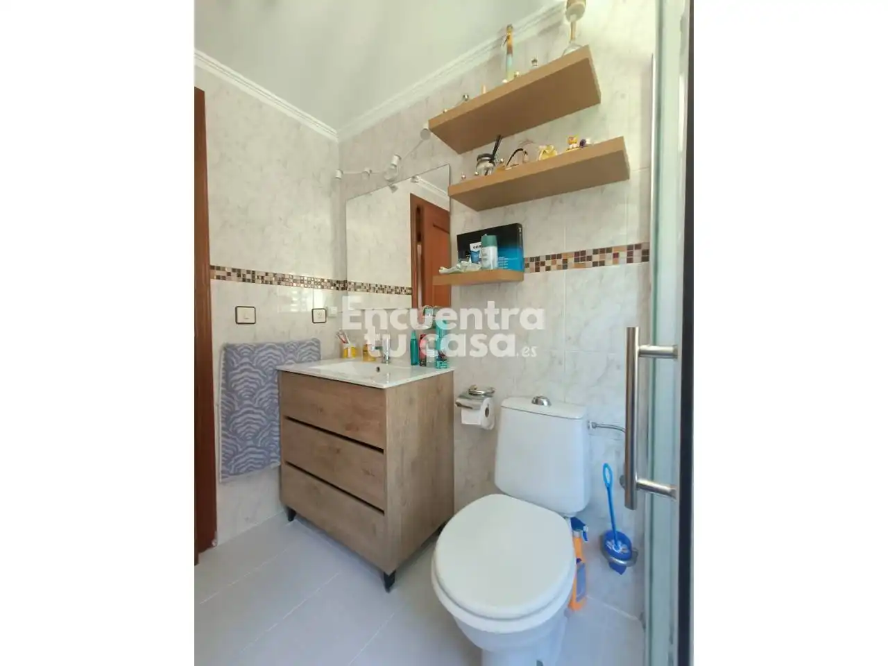 Baño de Apartamento en venta en Miranda de Ebro con Calefacción, Parquet y Trastero