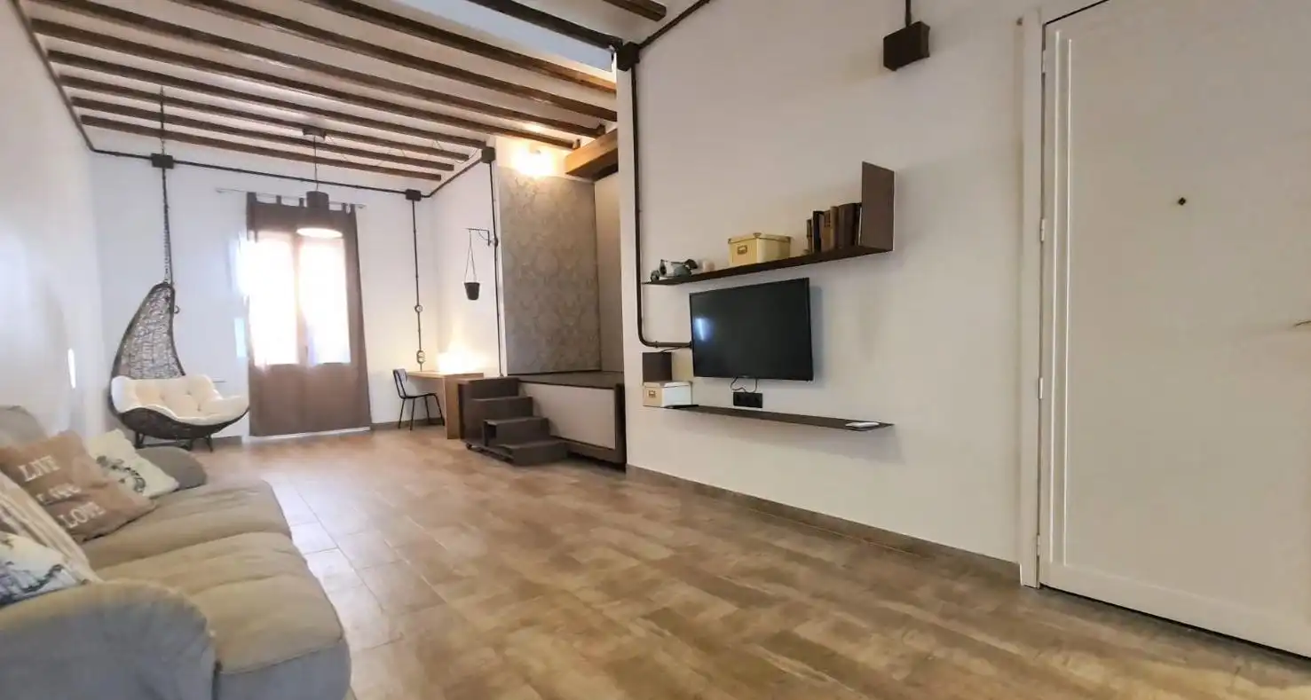 Living room of Lofts for sale in Barcelona  with Air Conditioner, Oven and Balcony