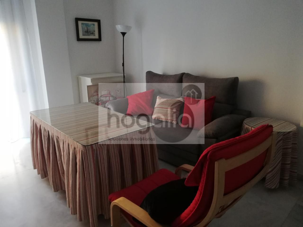 Sala d'estar de Pis de lloguer en  Sevilla Capital amb Aire condicionat i Moblat