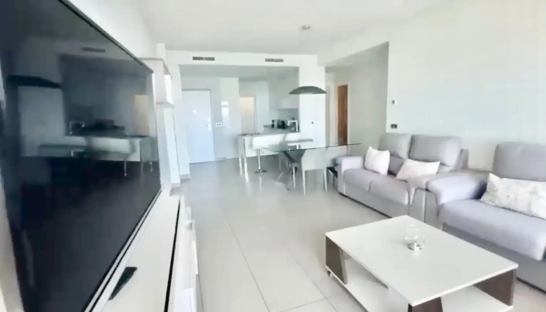 Apartamento con terraza en alquiler en Playa de Poniente, imagen 4