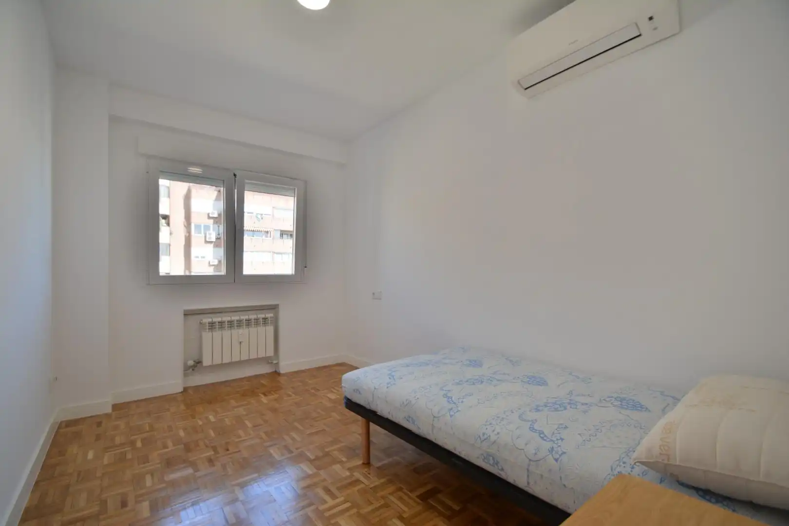 Schlafzimmer von Wohnung zur Miete in Fuencarral - El Pardo