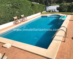 Piscina de Apartament de lloguer en Ferreries amb Terrassa