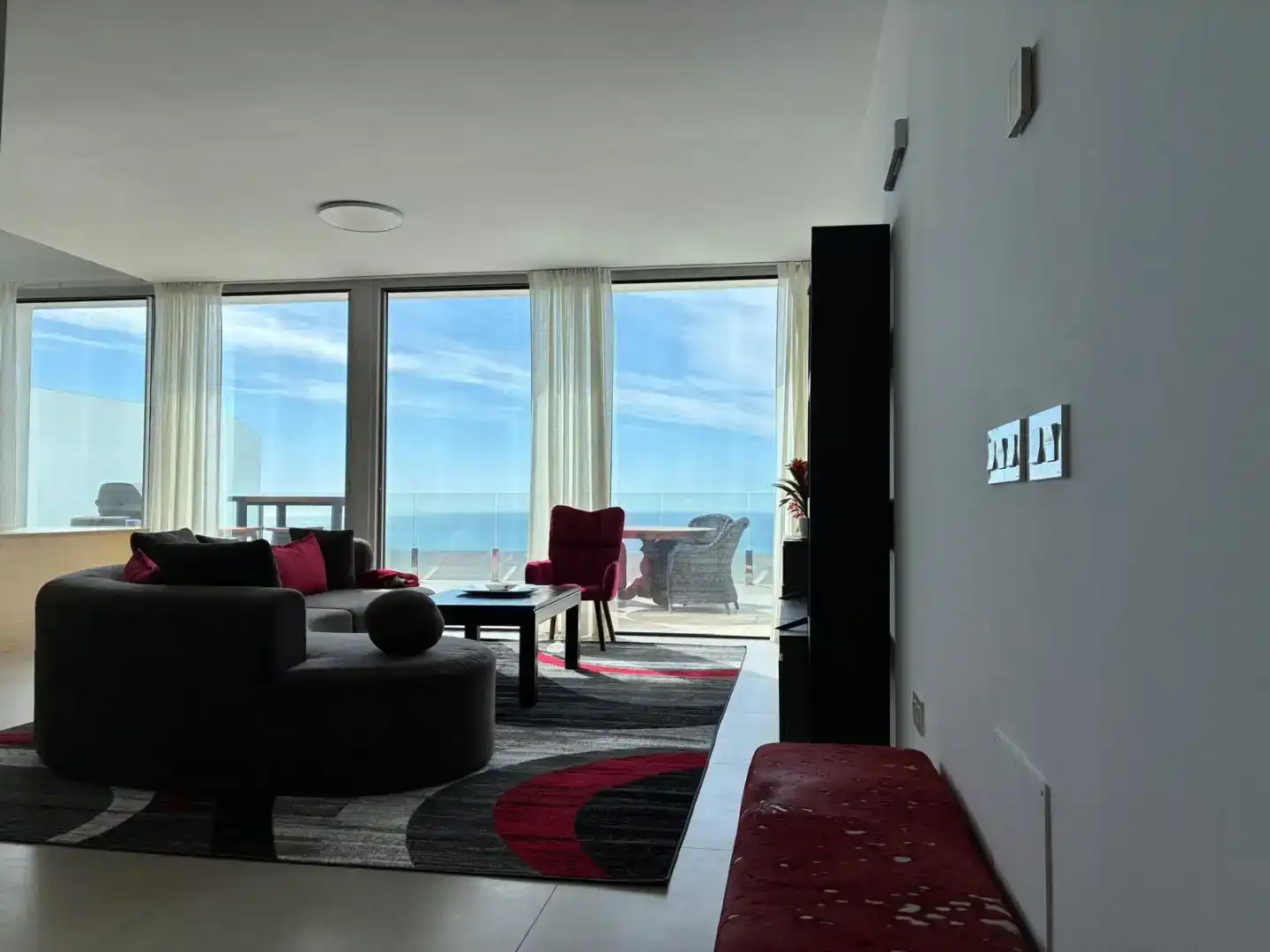 Wohnzimmer von Dachboden zum Verkauf in Benalmádena mit Klimaanlage und Schwimmbad