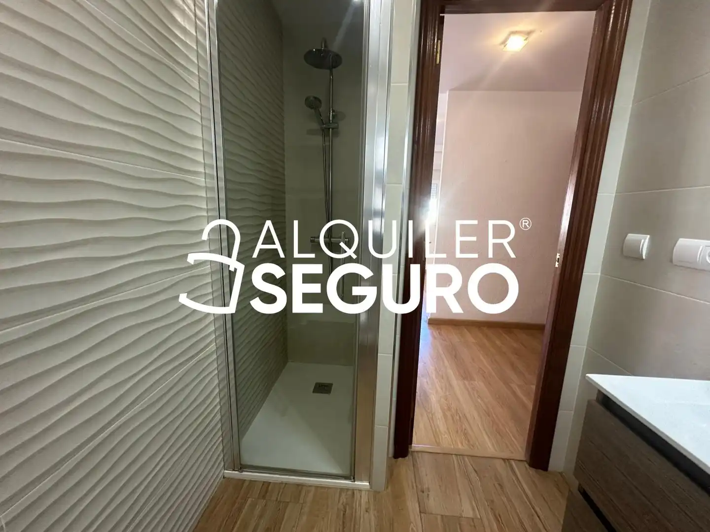 Bathroom of Flat for rent in Valencia  with Terrace