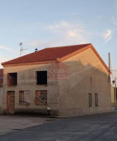 Casa-chalet en Venta en Ventosa del Río Almar