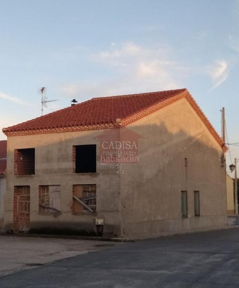 Vista exterior de Casa o xalet en venda en Ventosa del Río Almar amb Calefacció