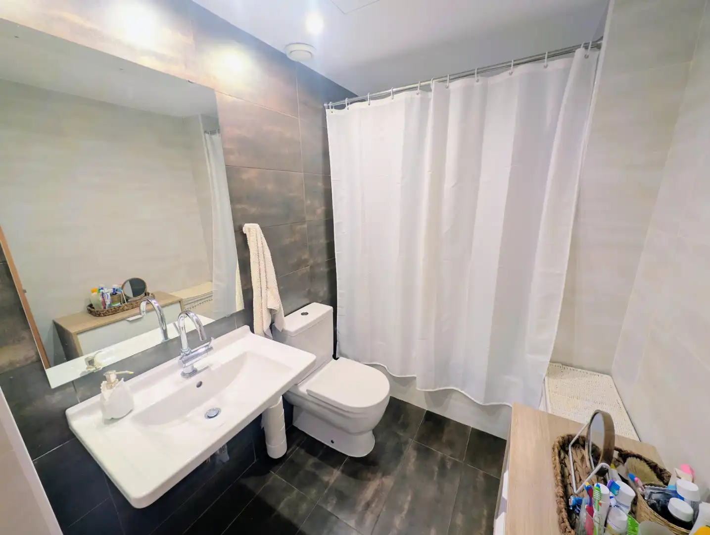 Bathroom of Duplexes for sale in Terrassa  with Air Conditioner and Terrace