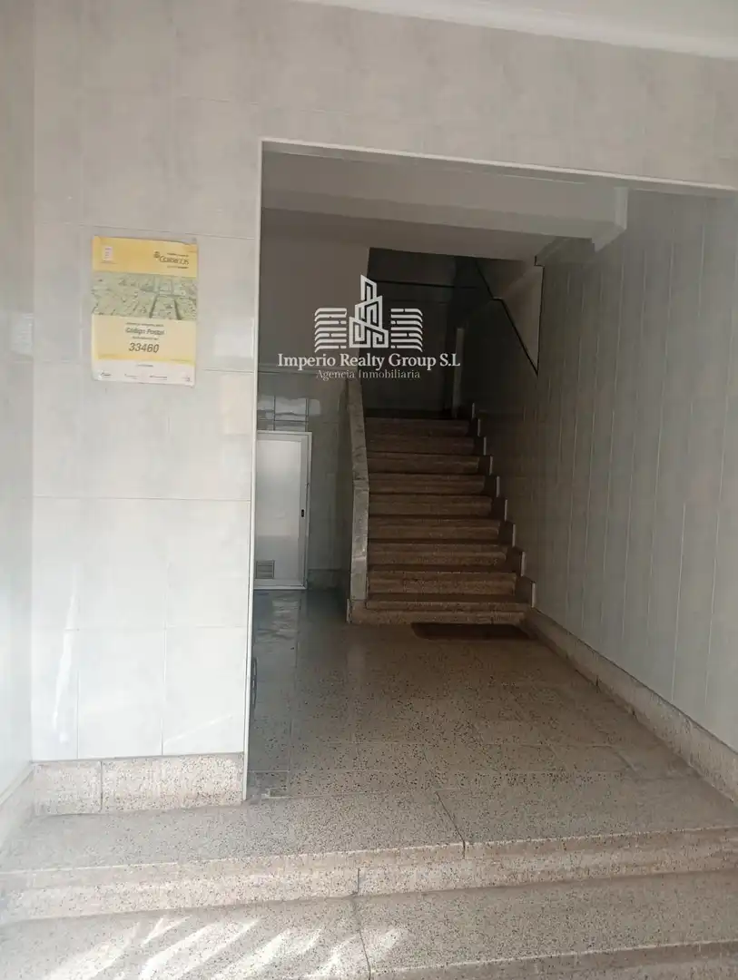 Wohnung zum Verkauf in Avilés mit Terrasse