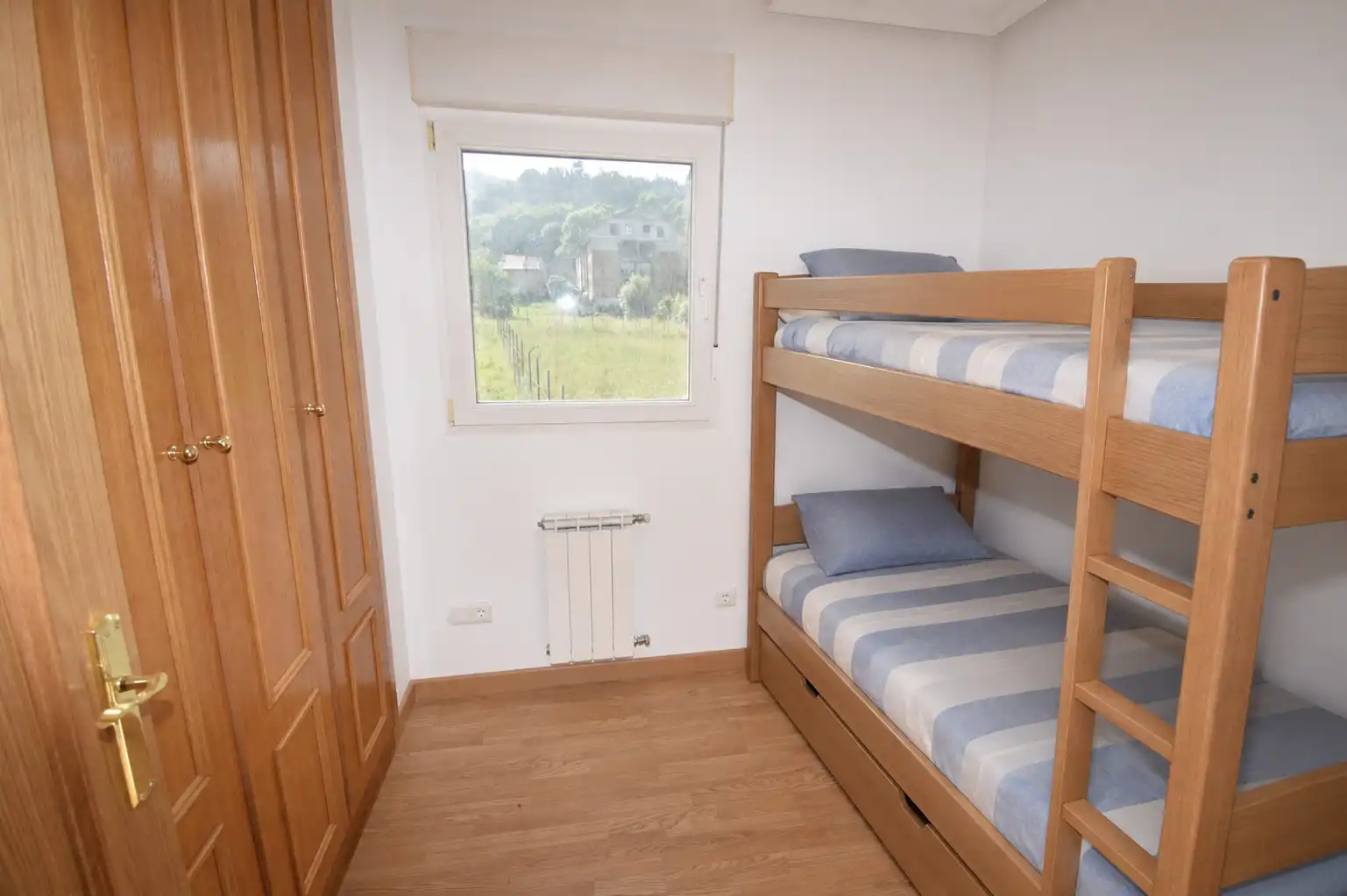 Bedroom of Duplexes for sale in Limpias  with Heating, Parquet flooring and Terrace