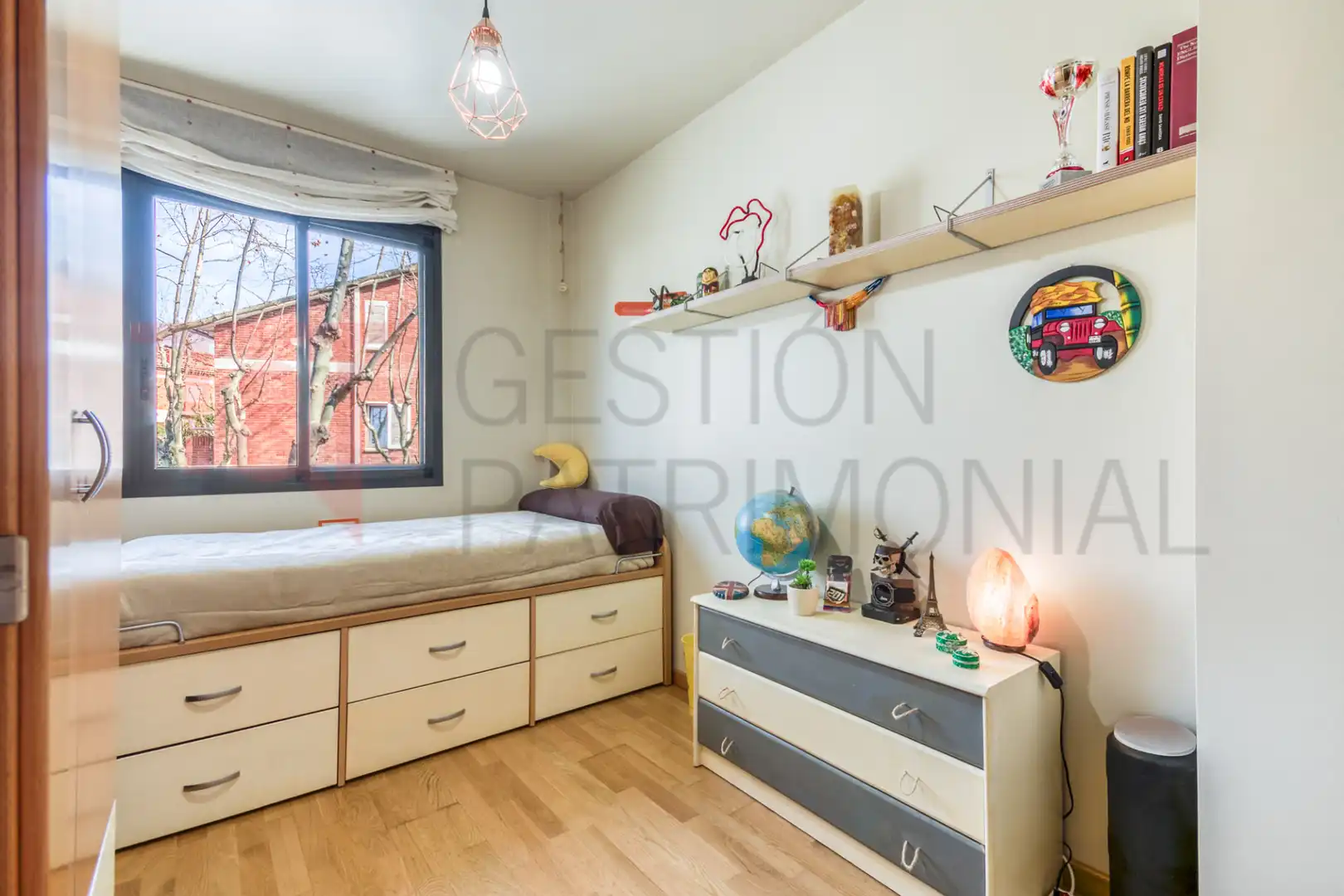 Schlafzimmer von Einfamilien-Reihenhaus zum Verkauf in El Masnou mit Klimaanlage, Heizung und Terrasse
