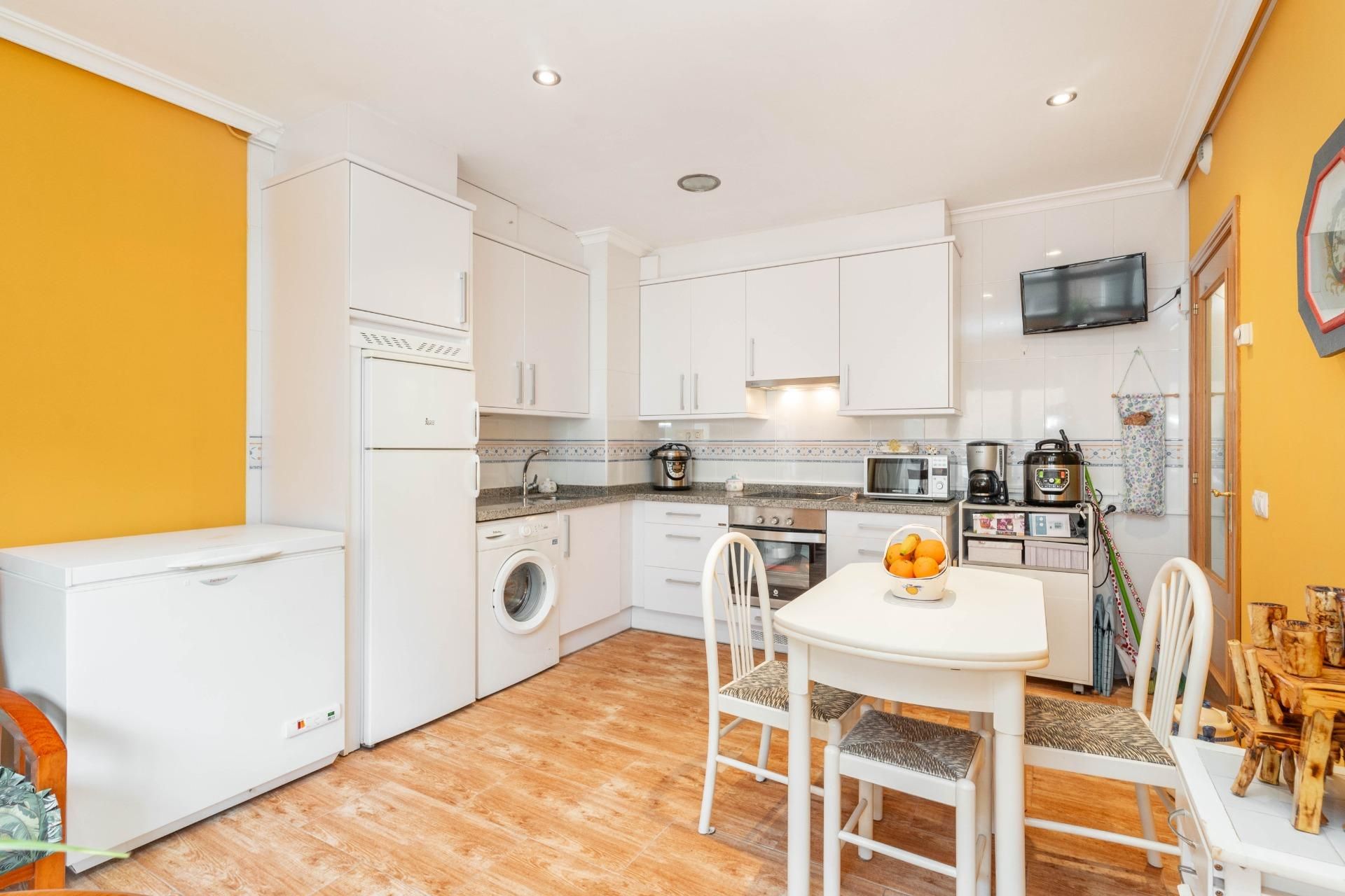 Kitchen of Flat for sale in Aller  with Heating, Parquet flooring and Terrace