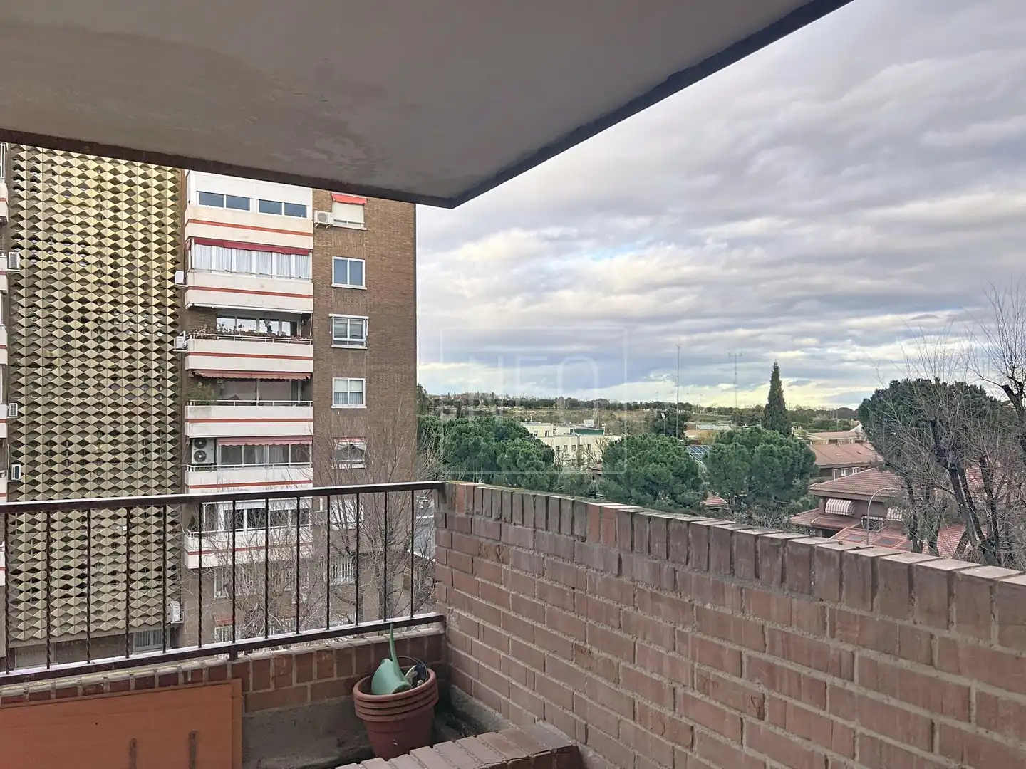 Habitación de Piso en venta en Madrid con Calefacción, Parquet y Terraza