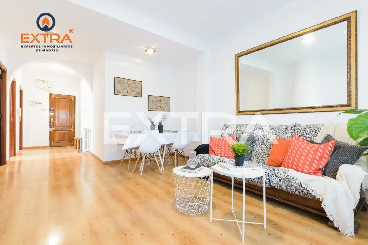 Attic for sale in Avenida Ciudad de Barcelona, Adelfas