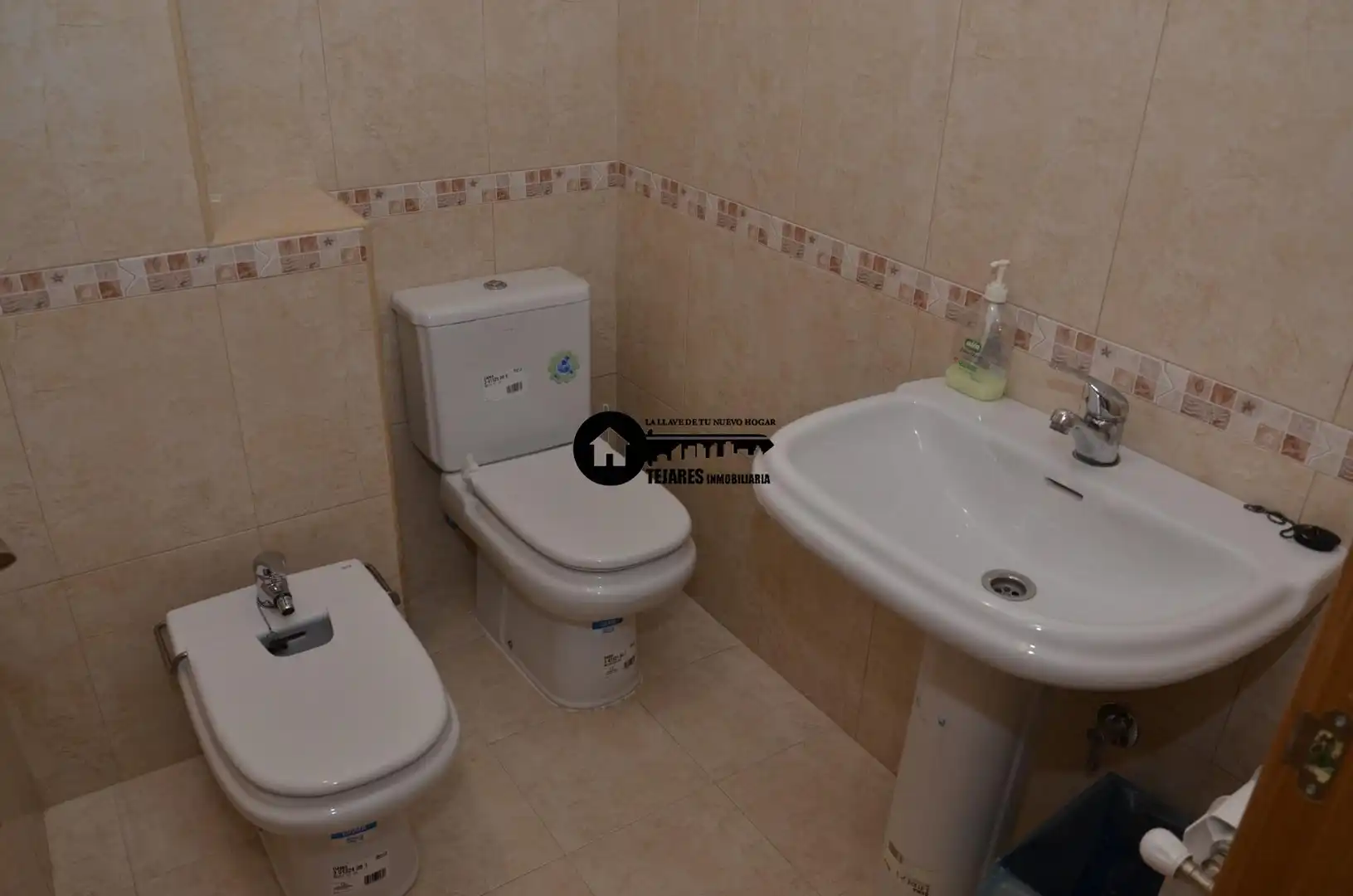 Badezimmer von Einfamilien-Reihenhaus zum Verkauf in Chinchilla de Monte-Aragón mit Heizung, Privatgarten und Abstellraum
