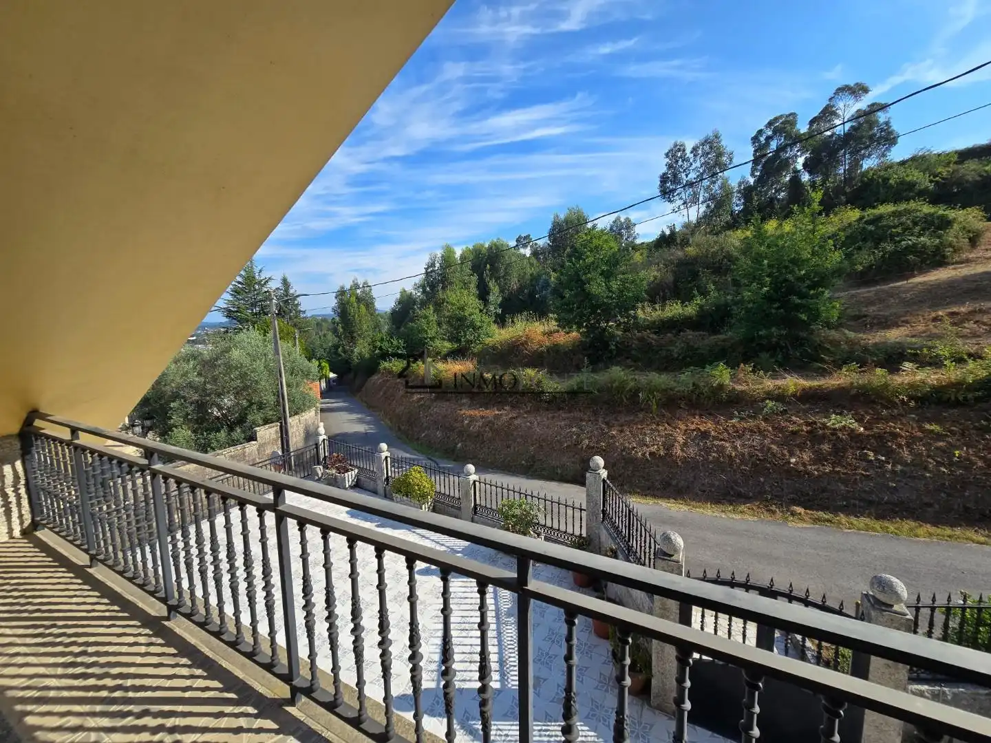 Vista exterior de Casa o xalet en venda en Pontevedra Capital  amb Calefacció, Jardí privat i Terrassa