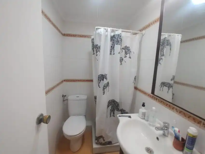 Bathroom of Flat for sale in Valencia  with Air Conditioner