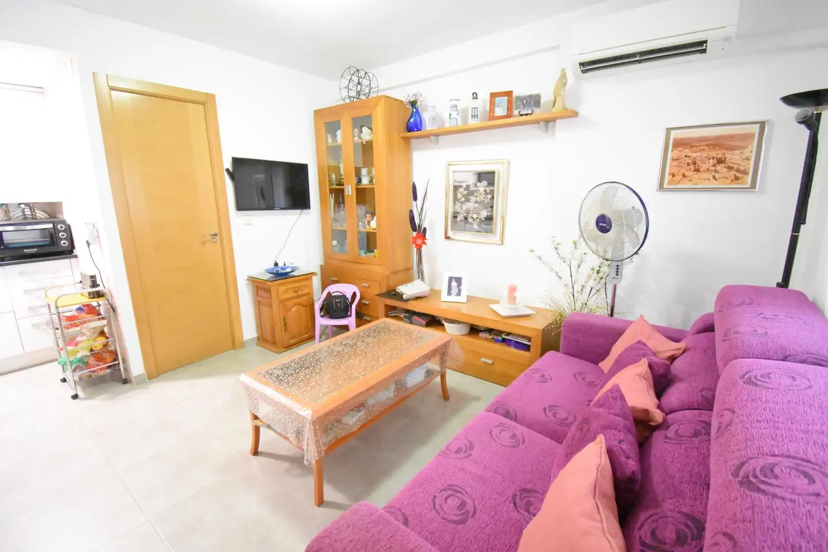 Living room of Flat for rent in El Campello  with Air Conditioner, Private garden and Terrace