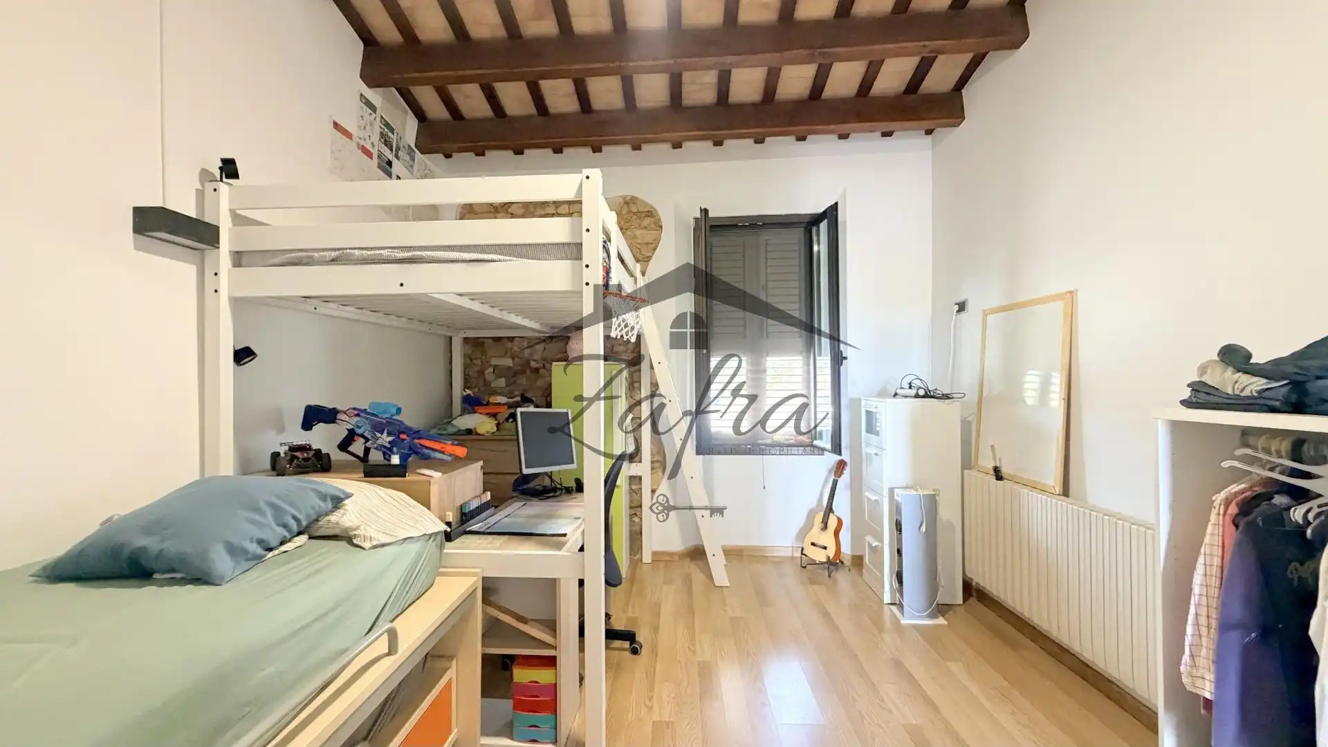 Dormitori de Casa adosada en venda en Llagostera amb Calefacció i Terrassa
