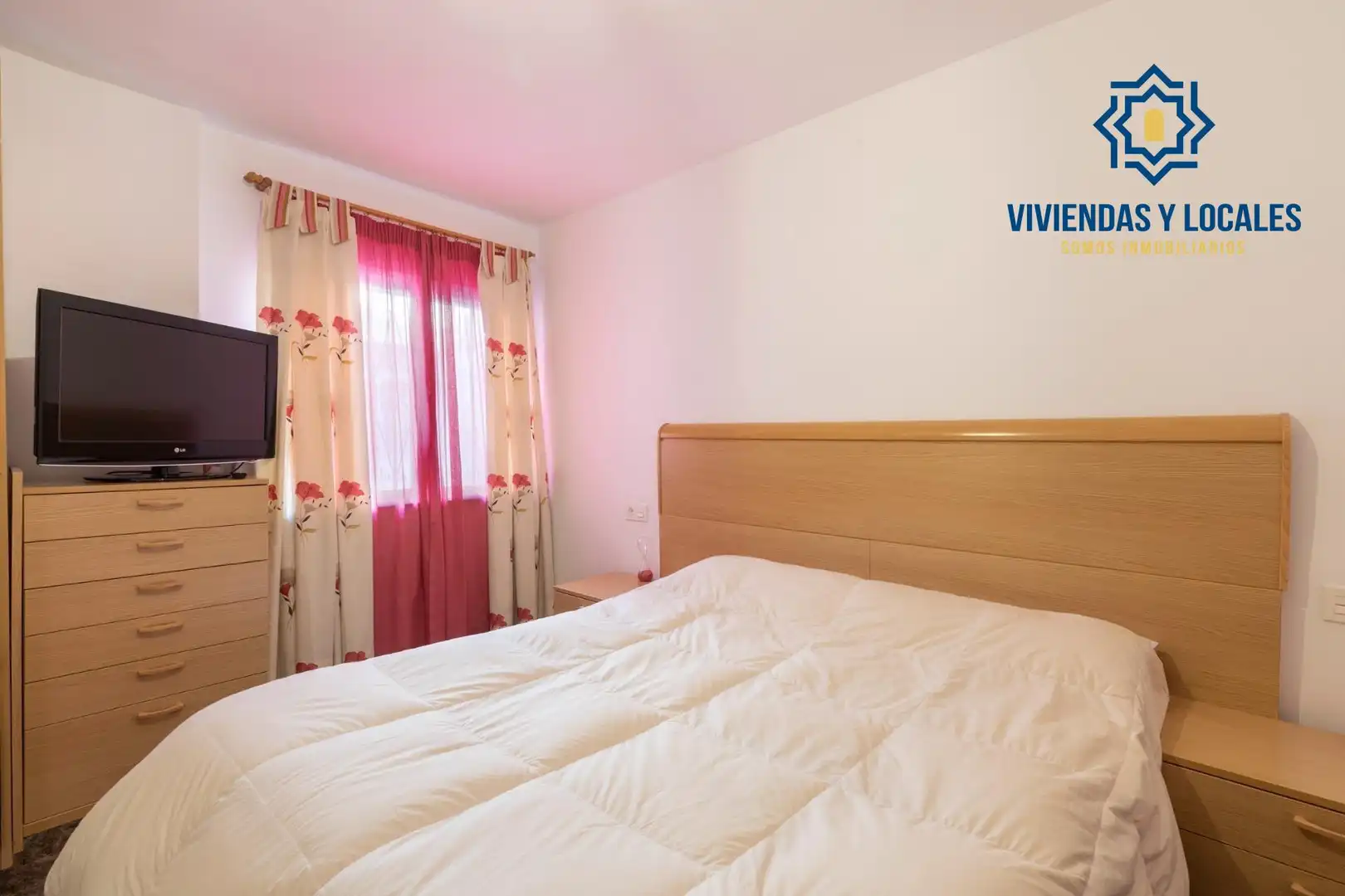 Habitación de Piso en venta en Granada con Aire acondicionado, Terraza y Balcón