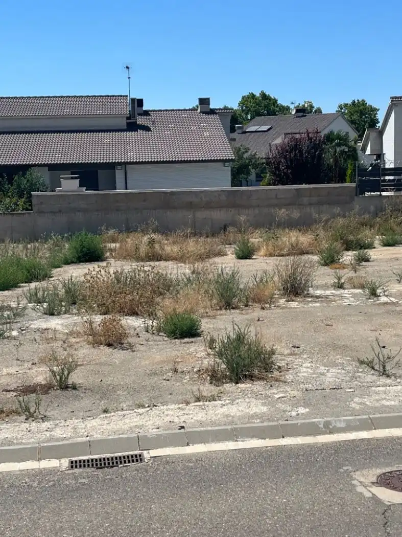 Residential land for sale in Carrer dels Segadors 7, imagen 4