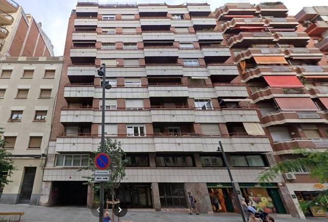 Garaje en Venta en Carrer Pi i Margall en El Camp d'en Grassot i Gràcia Nova