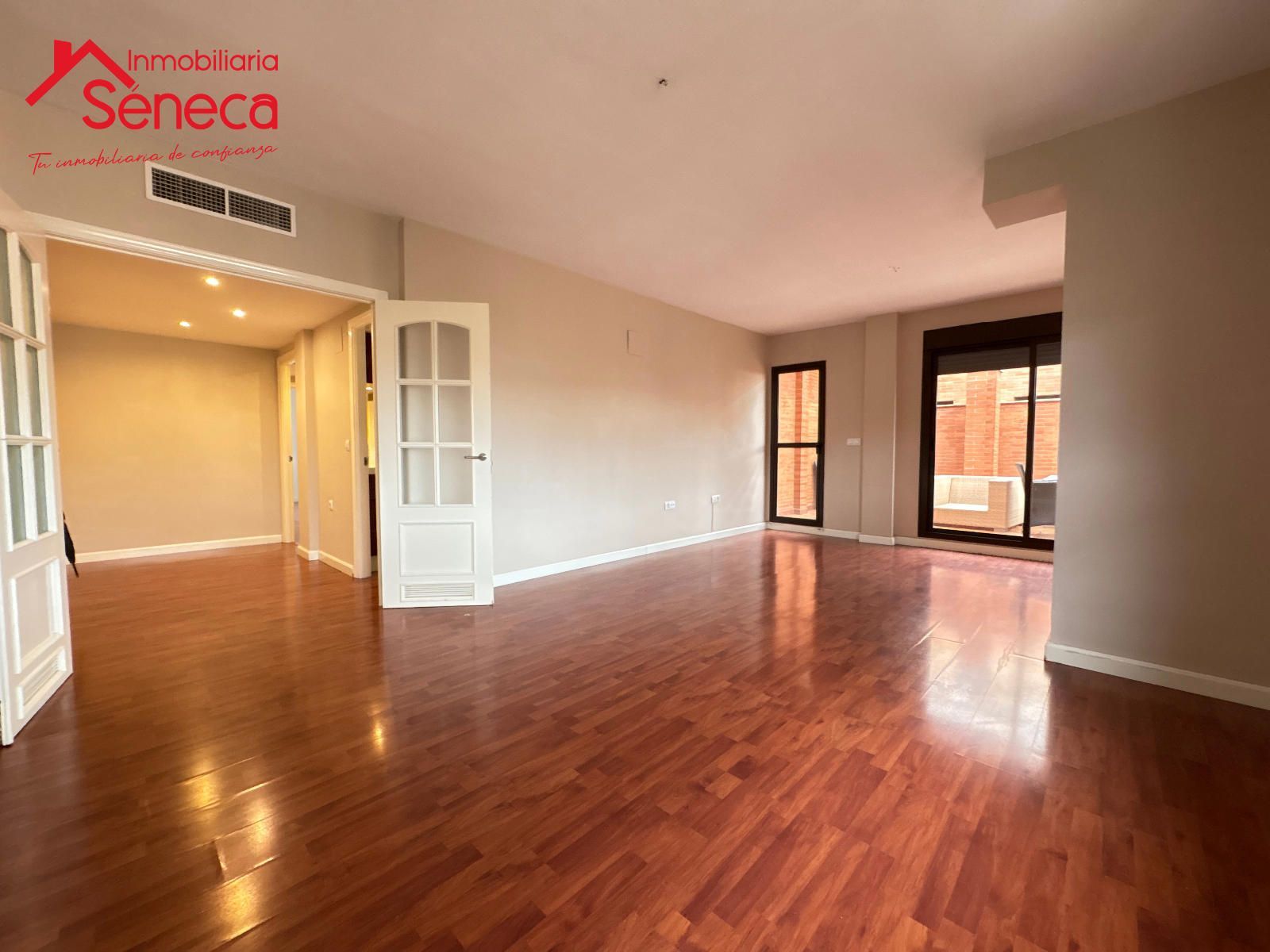 Sala d'estar de Àtic en venda en  Córdoba Capital amb Calefacció, Terrassa i Traster