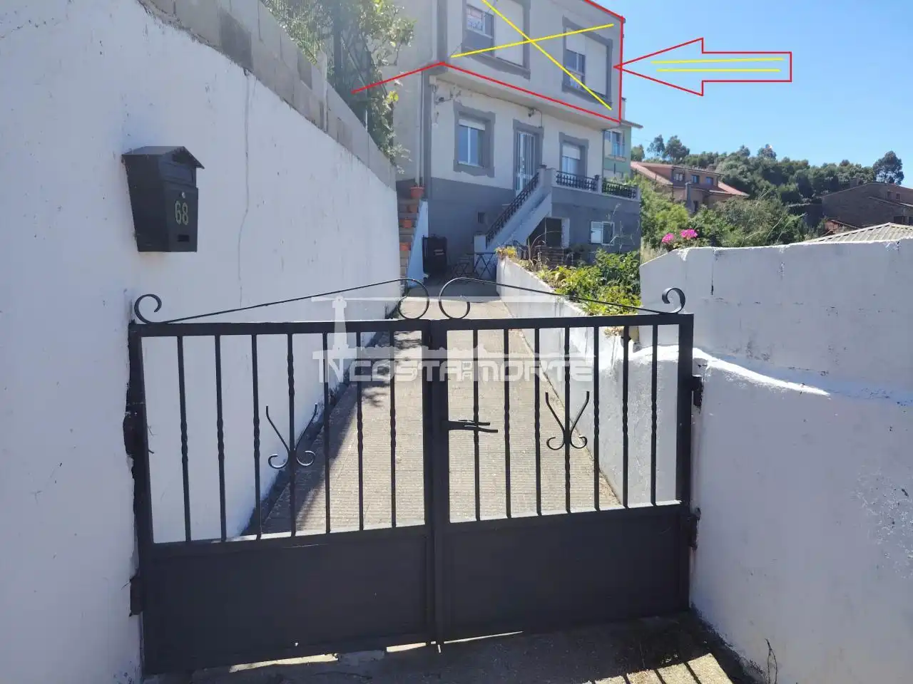 Exterior view of Duplexes for sale in Cee  with Storage room
