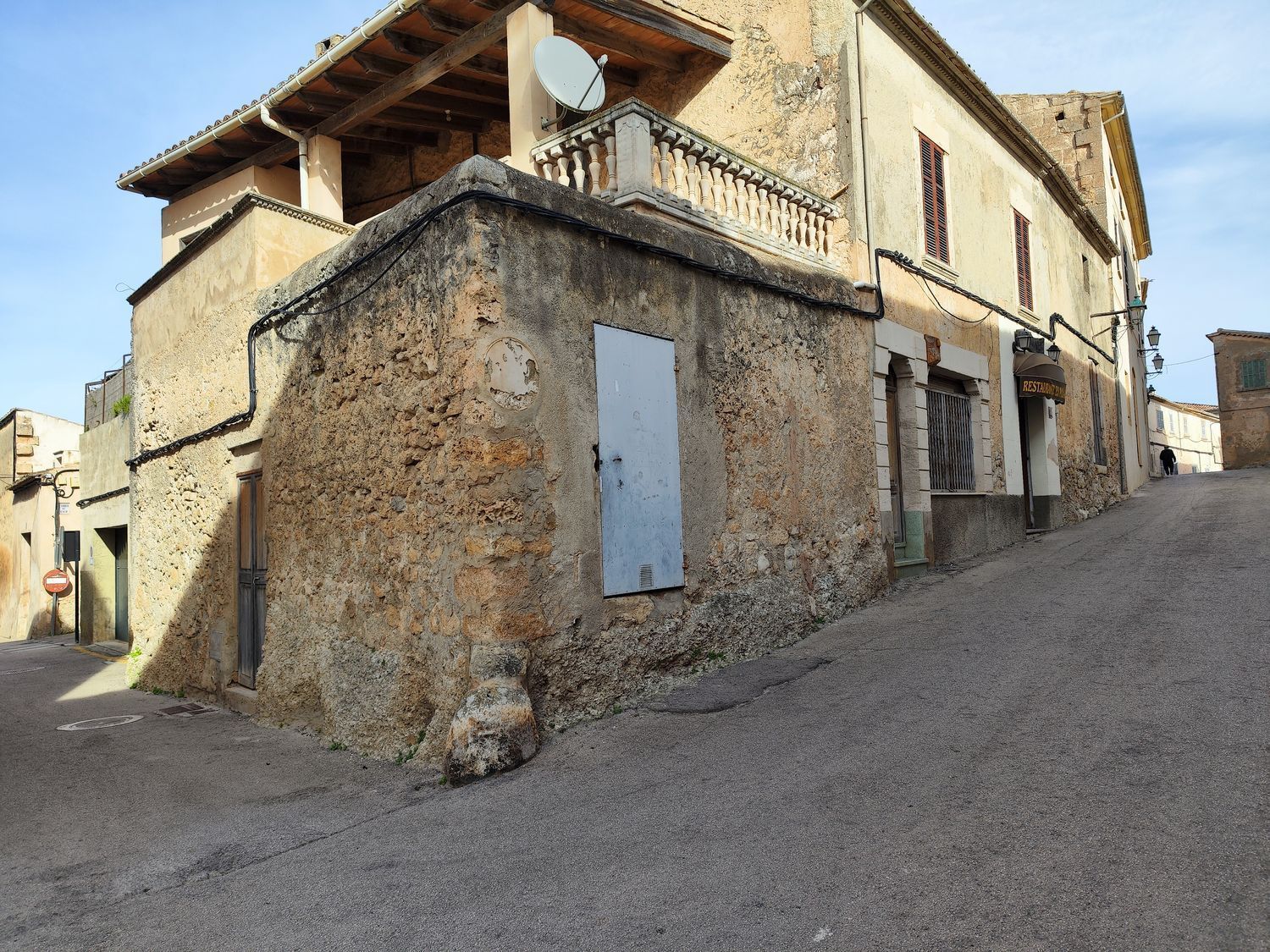 Exterior view of Building for sale in Sineu