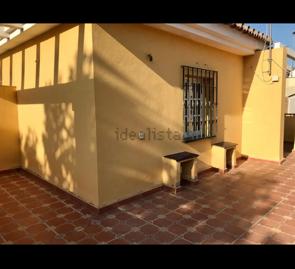 Foto 3 von Einfamilien-Reihenhaus zur Miete in Calle Conde de las Navas, 49, Pedregalejo - Morlaco, Málaga Capital