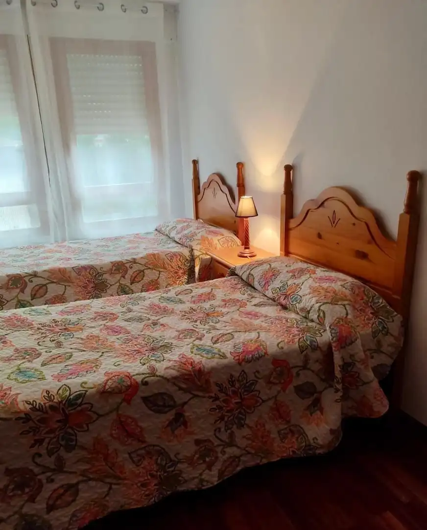 Dormitori de Pis en venda en Canfranc amb Calefacció, Parquet i Terrassa
