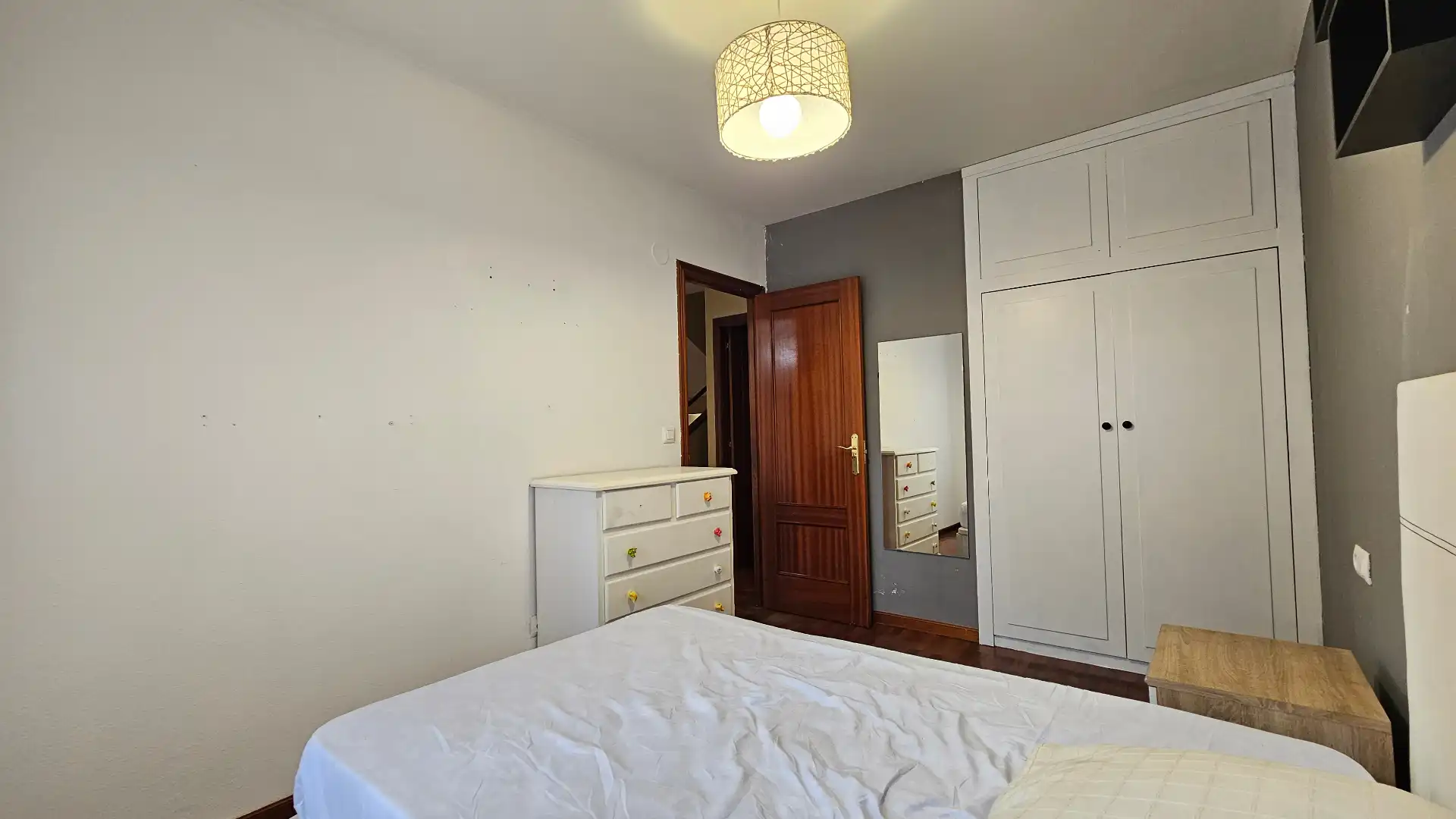 Habitación de Casa adosada en venta en Alegría-Dulantzi con Calefacción, Parquet y Terraza