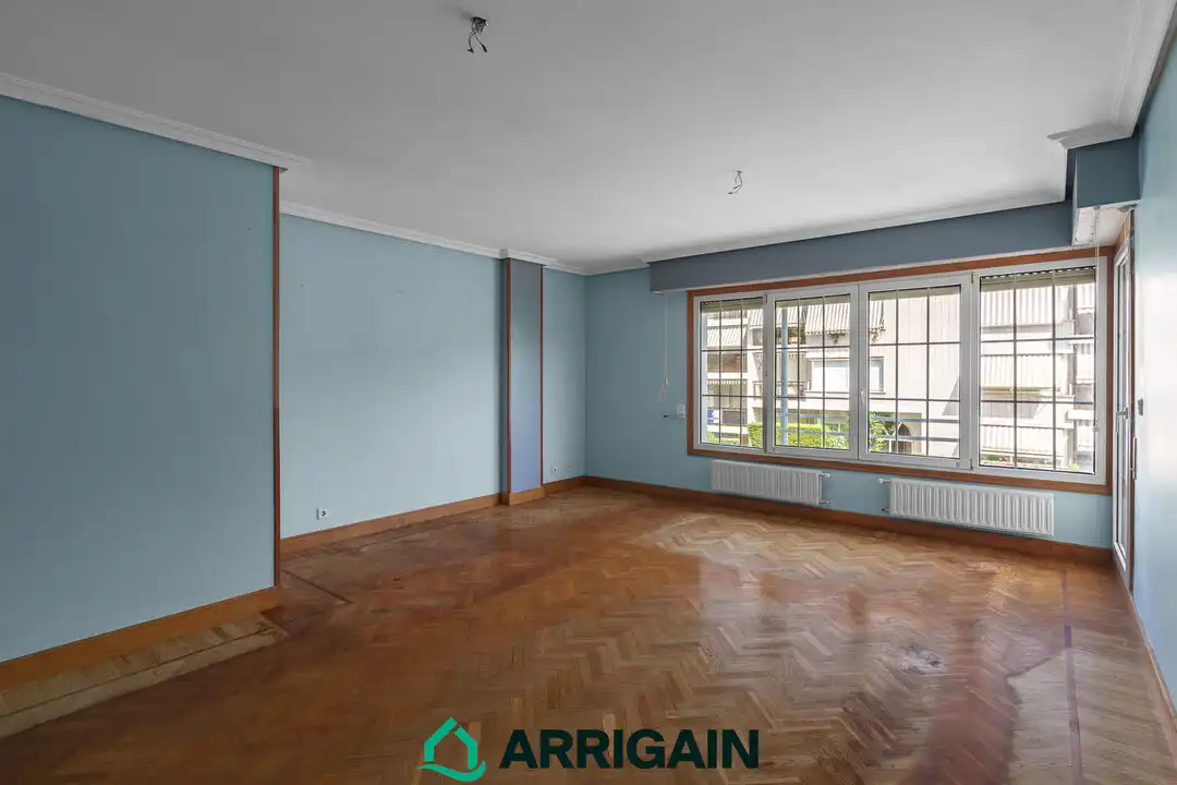 Habitación de Piso en venta en Donostia - San Sebastián  con Calefacción, Terraza y Trastero