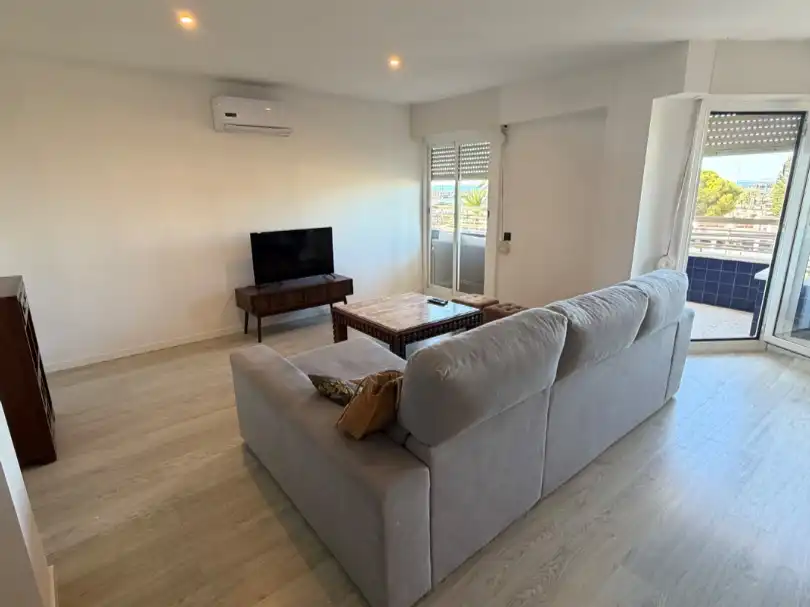 Living room of Flat for rent in Santa Pola  with Air Conditioner, Terrace and Balcony