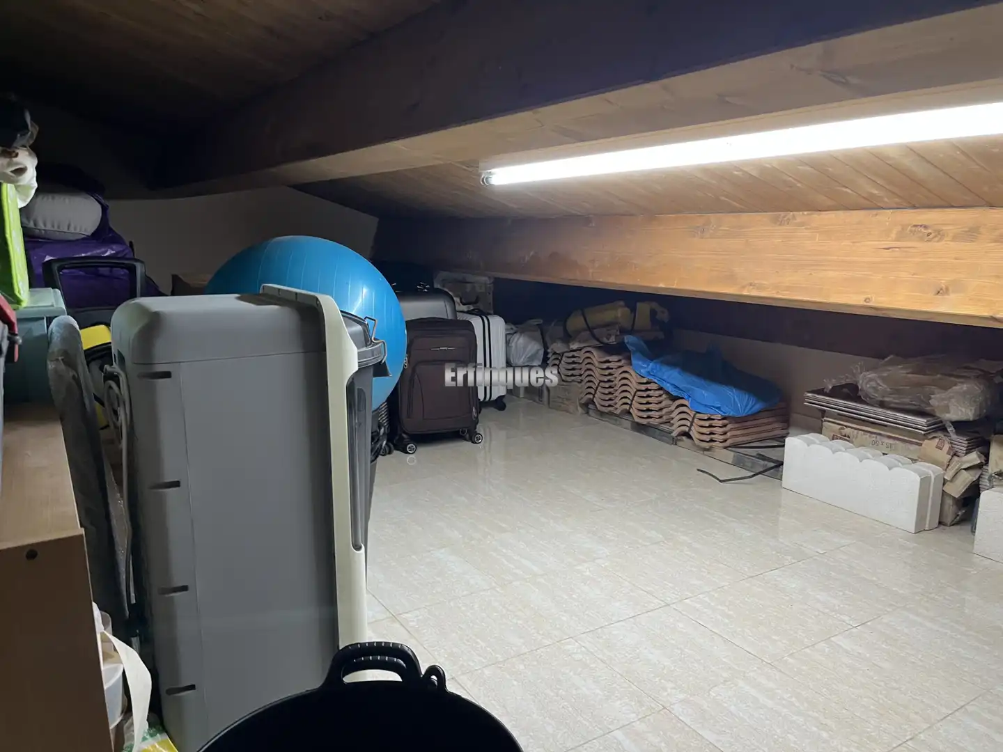Haus oder Chalet zum Verkauf in Rubí mit Klimaanlage, Heizung und Privatgarten