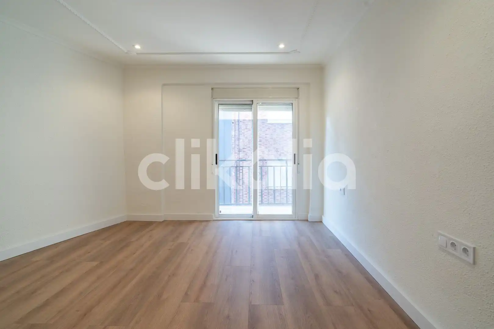 Bedroom of Flat for rent in Torrent  with Air Conditioner and Terrace