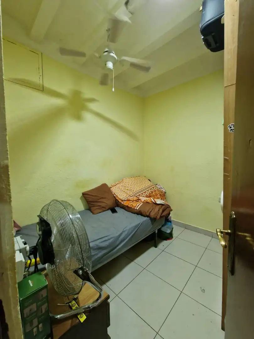 Habitación de Piso en venta en Barcelona con Terraza y Balcón