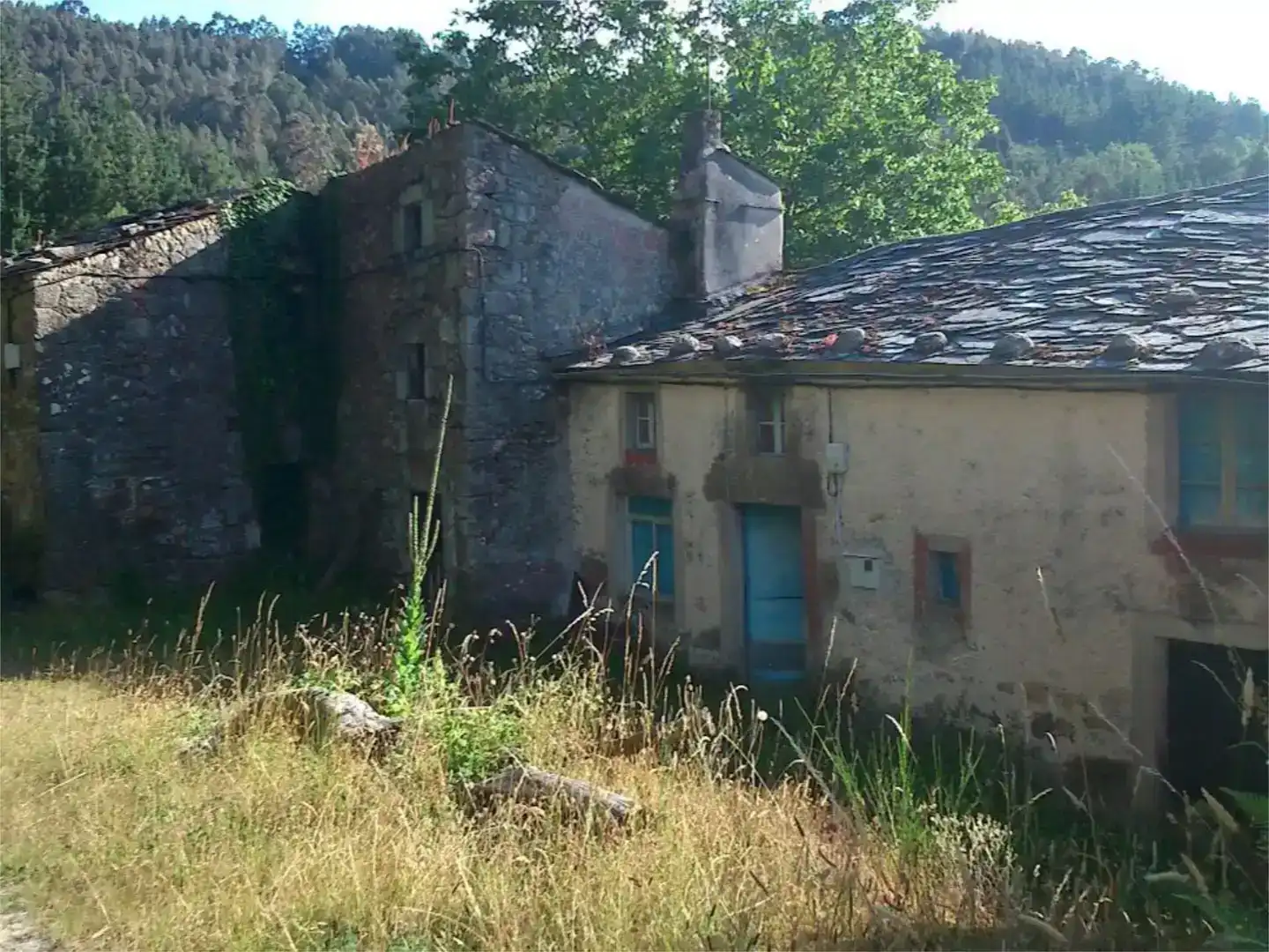Außenansicht von Country house zum Verkauf in Ourol