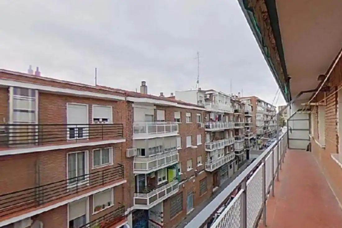 Vista exterior de Pis en venda en Madrid