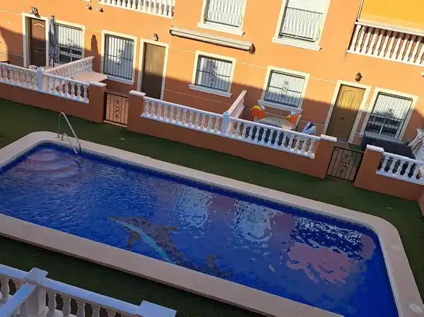 Schwimmbecken von Maisonette zum Verkauf in Catral mit Klimaanlage, Privatgarten und Terrasse