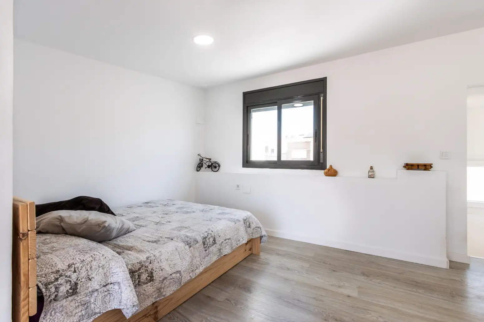Bedroom of Flat for sale in Terrassa  with Heating, Parquet flooring and Terrace