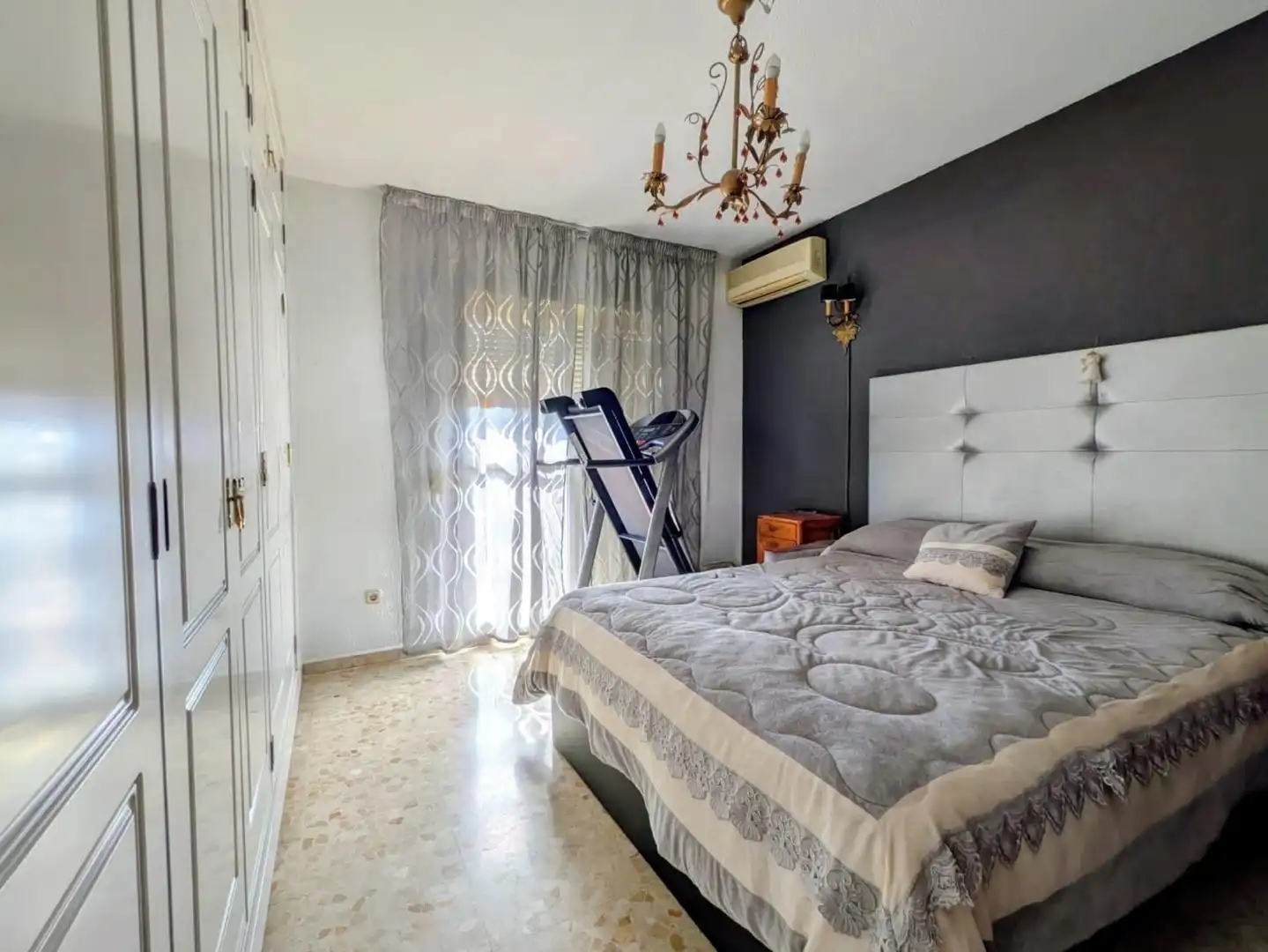 Schlafzimmer von Wohnung zum Verkauf in Algeciras