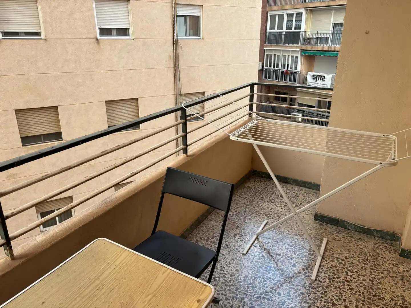 Terrasse von Wohnung zur Miete in Murcia mit Möbliert, Waschmaschine und Balkon