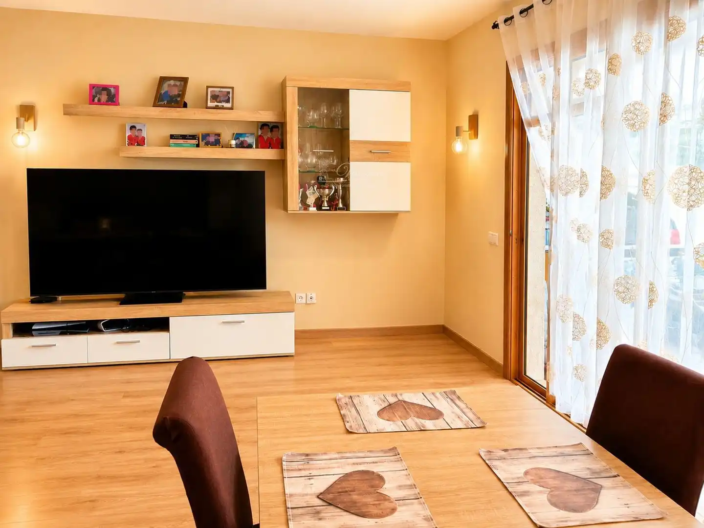 Sala d'estar de Casa adosada en venda en Sencelles amb Aire condicionat, Jardí privat i Terrassa