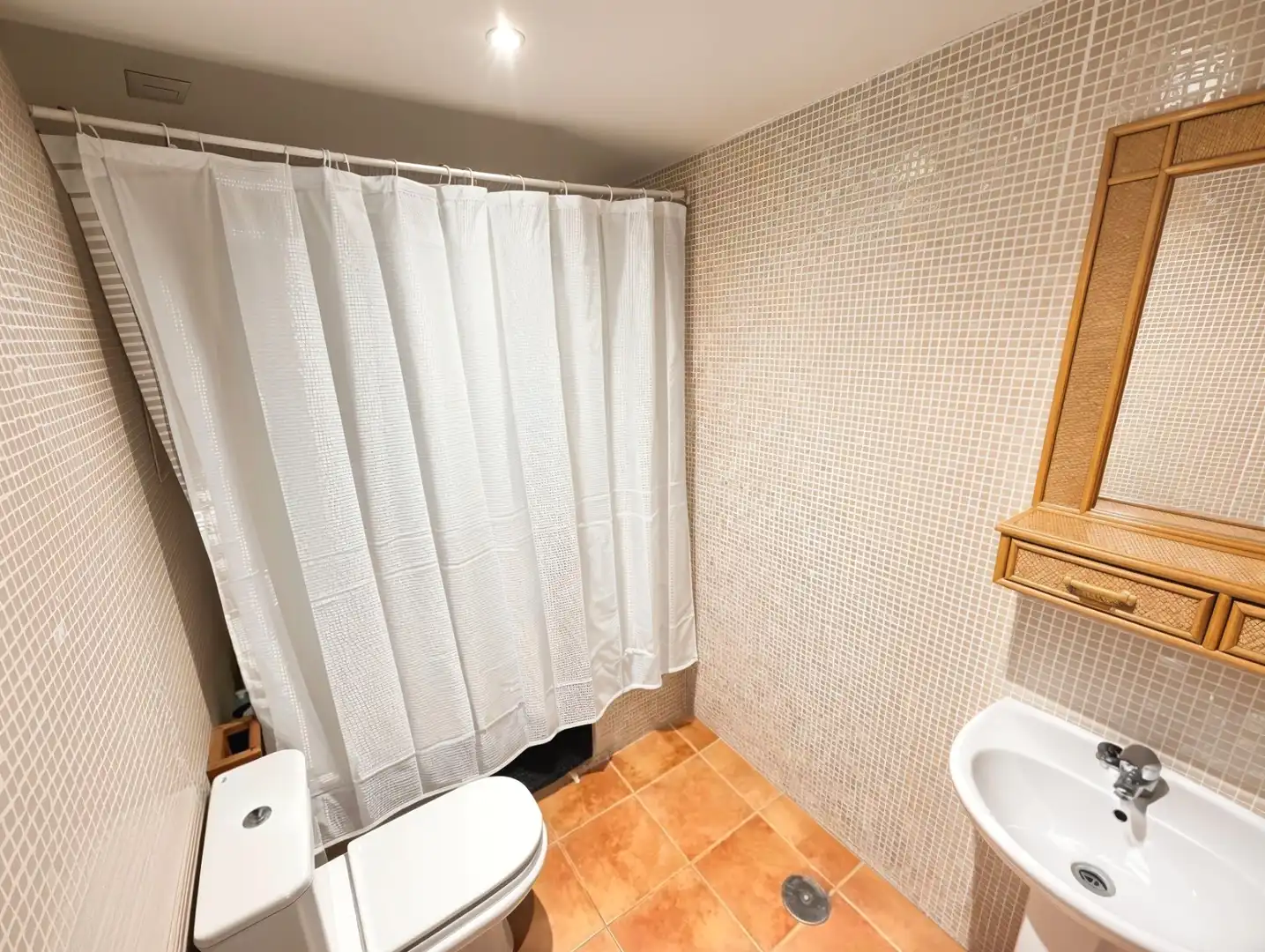 Baño de Piso en venta en Alovera con Calefacción y Balcón