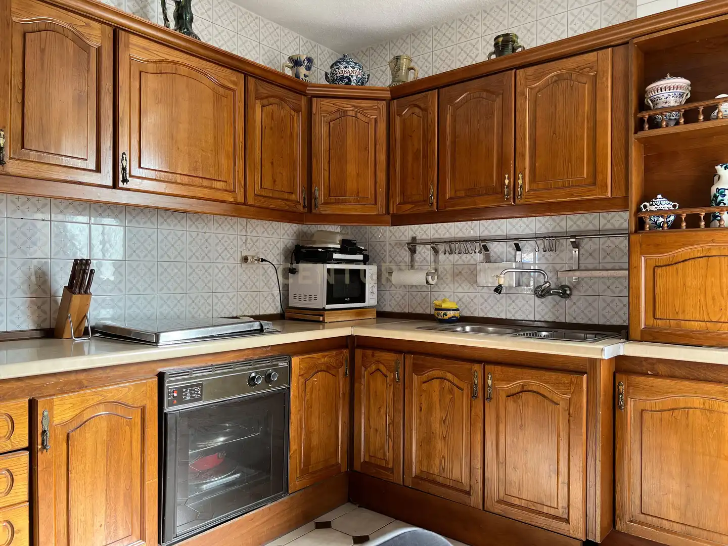 Cuina de Apartament de lloguer en Granada amb Aire condicionat, Moblat i Forn